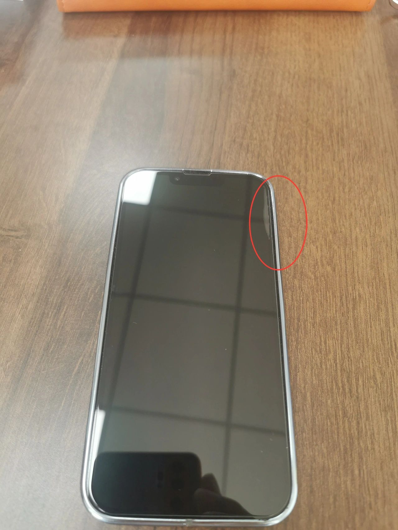 白边填充液对屏幕损害吗,白边填充液可以修复屏幕划痕吗