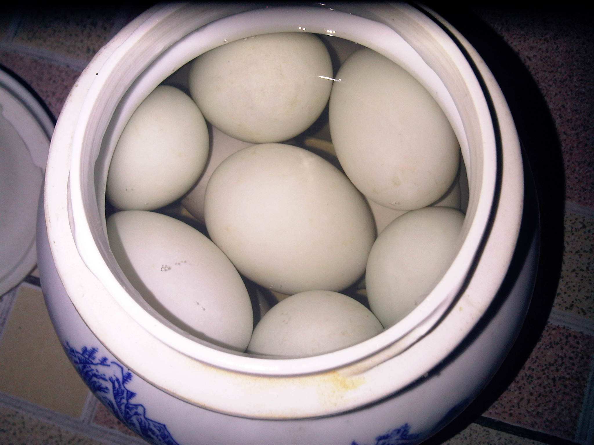咸鸭蛋煮多久,咸鸭蛋煮多久能熟 揭秘最佳时间