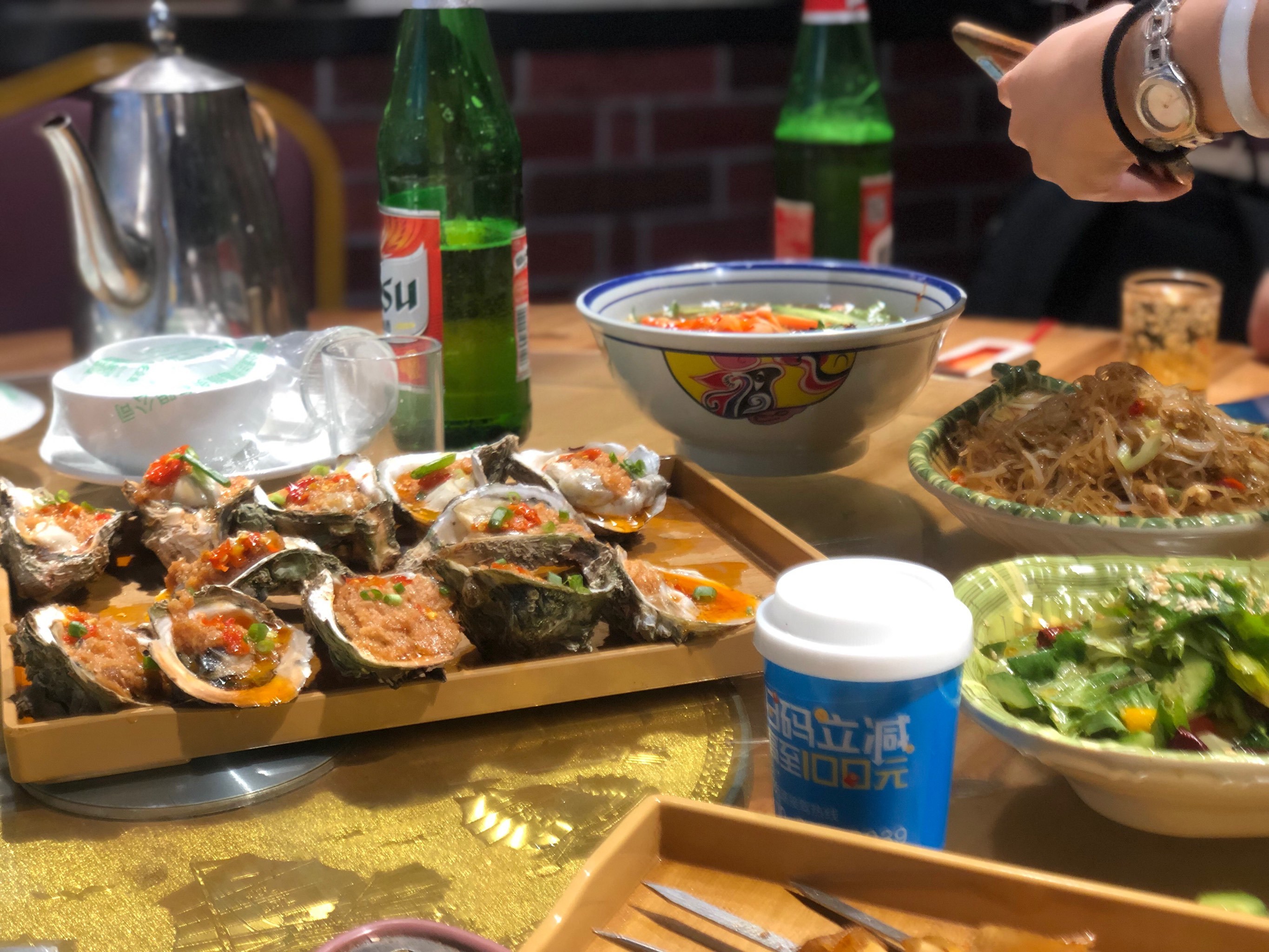 呼朋引伴什么意思,呼朋引伴怎么解释
