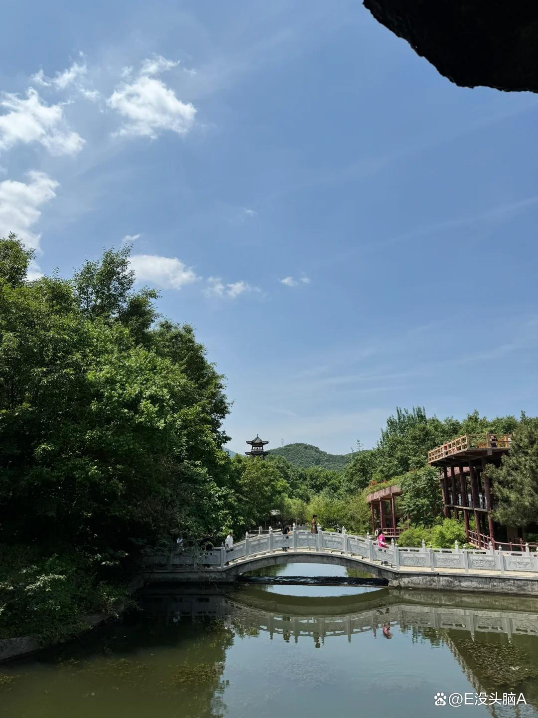 南阳七峰山风景区,河南南阳七峰山风景区
