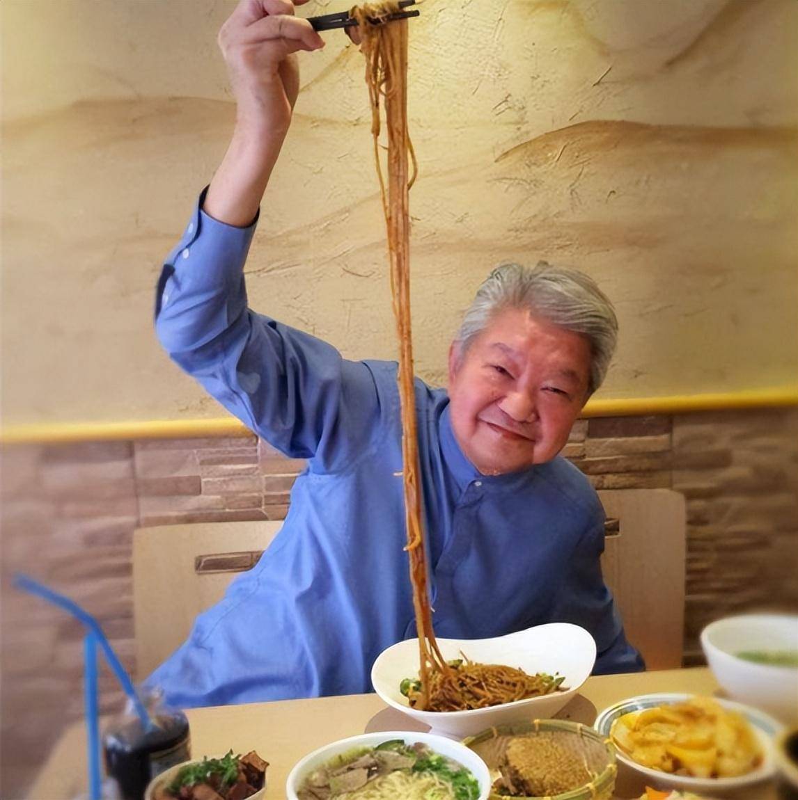 美食家蔡澜简介,蔡澜存钱建议原因