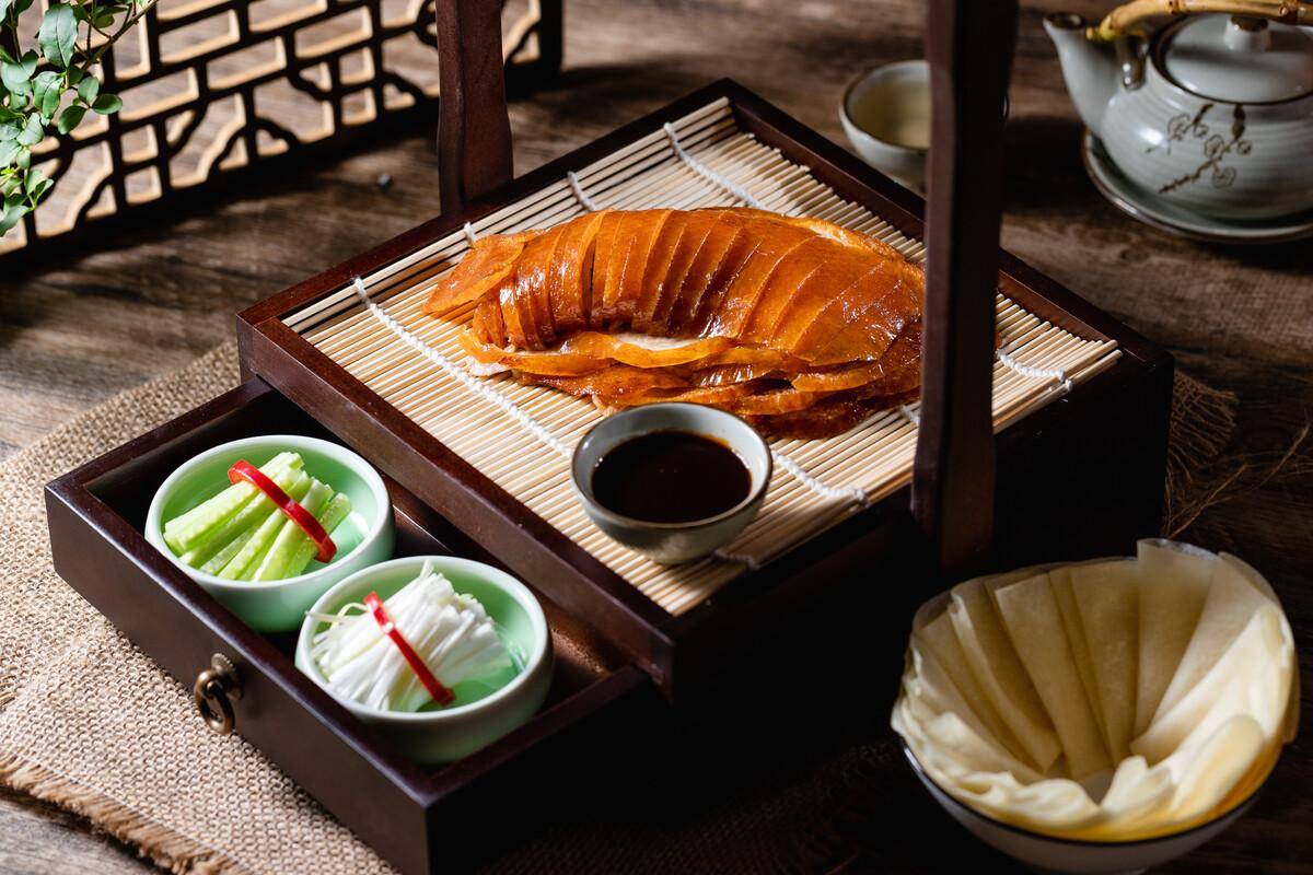 中华美食,中华美食在八零杀疯了