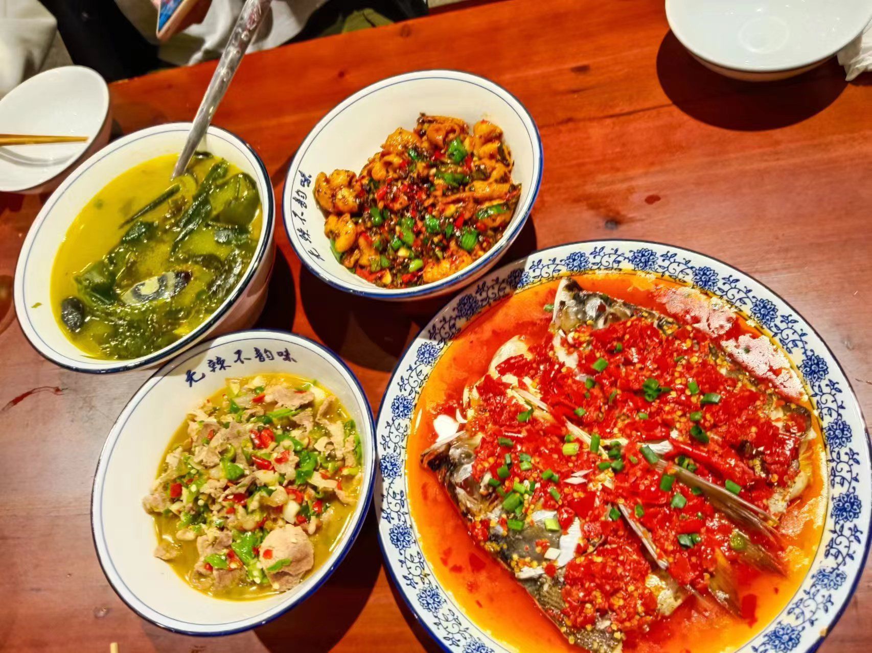 美食供应商袁州女朋友,袁州小店小说叫什么