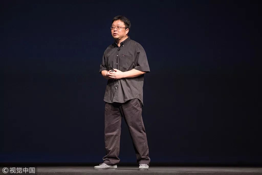 罗永浩锤子手机发布会,罗永浩回归锤子手机