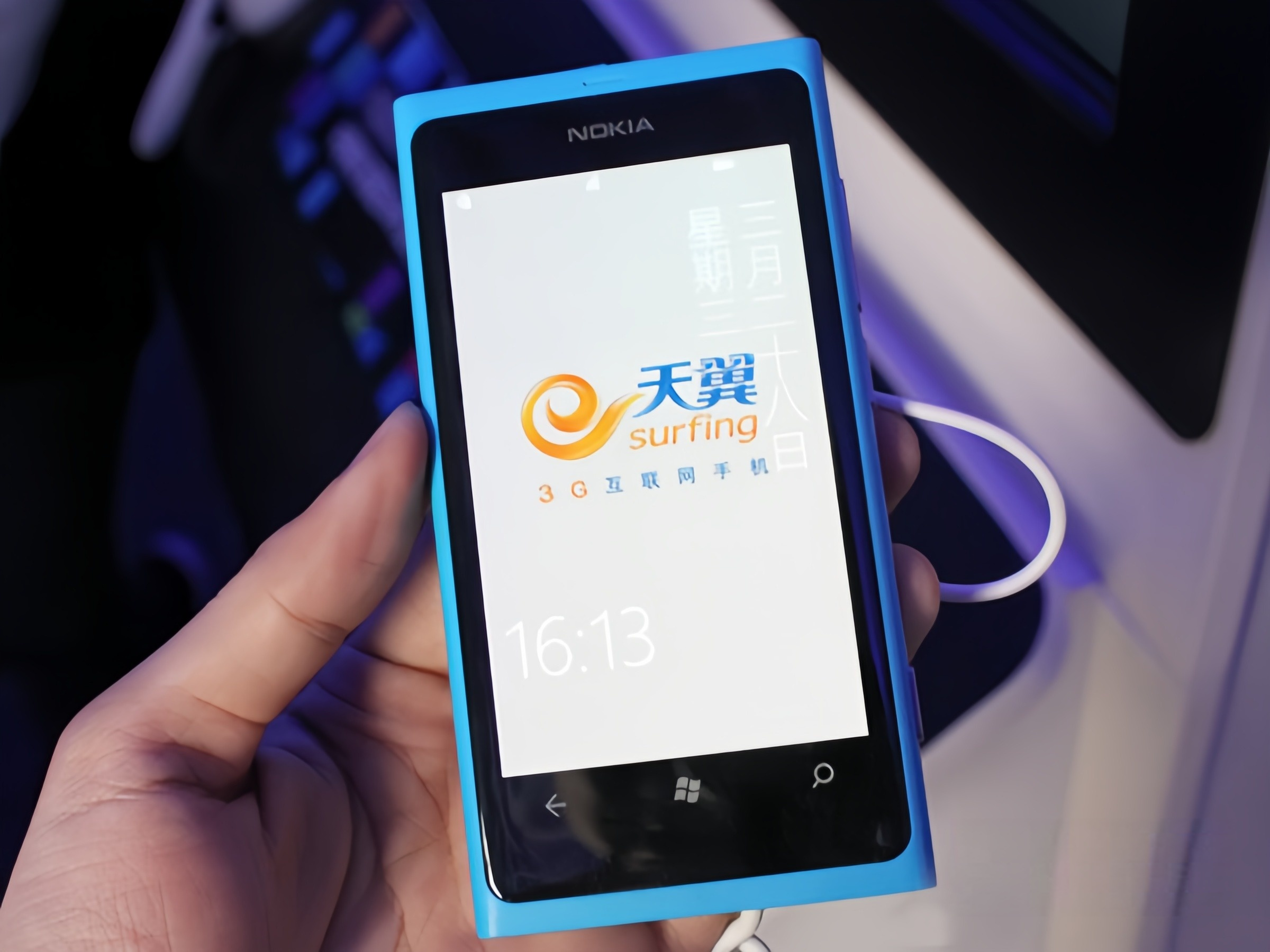 双卡双待3g智能手机,双卡双待三卡槽手机