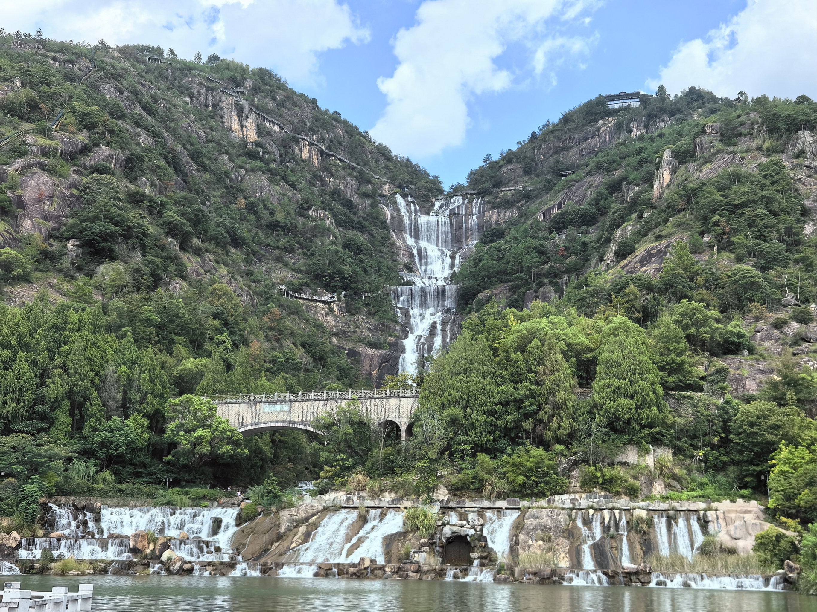 省内旅游景点,省内旅游景点推荐