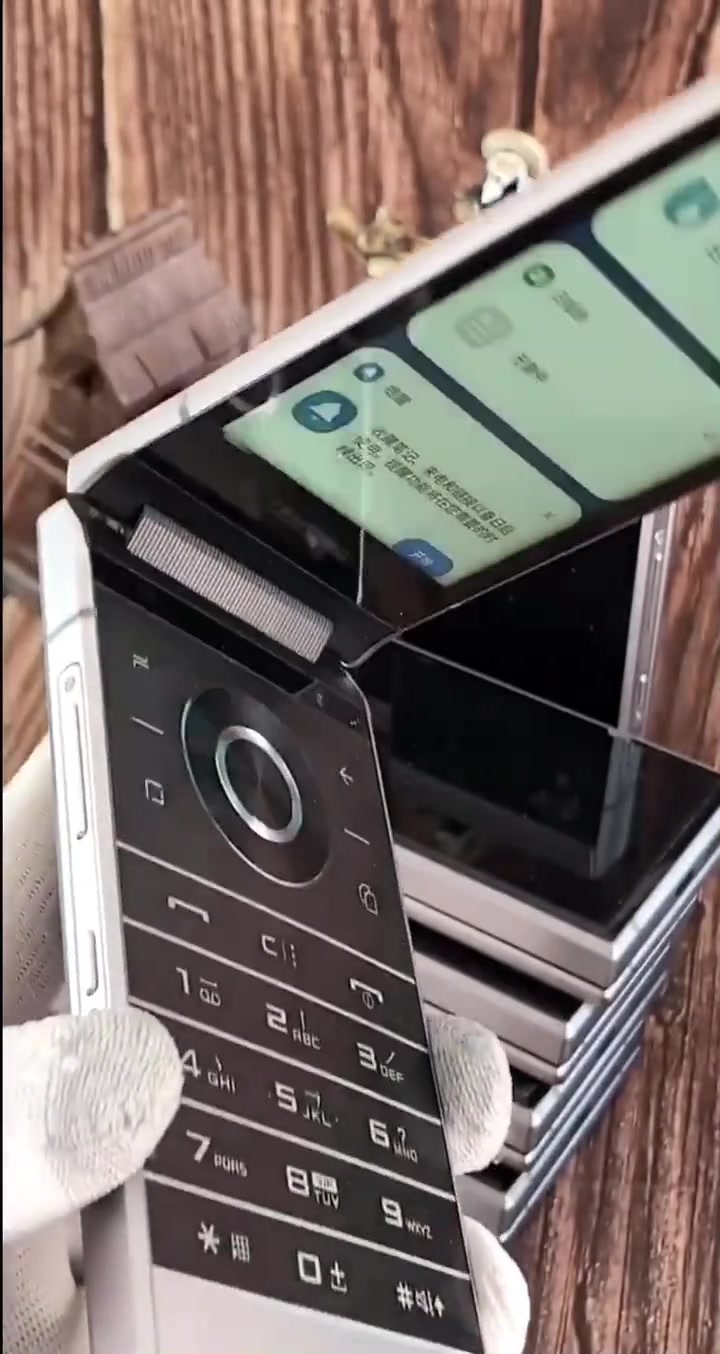 三星最新翻盖手机,三星手机所有型号图片及价格