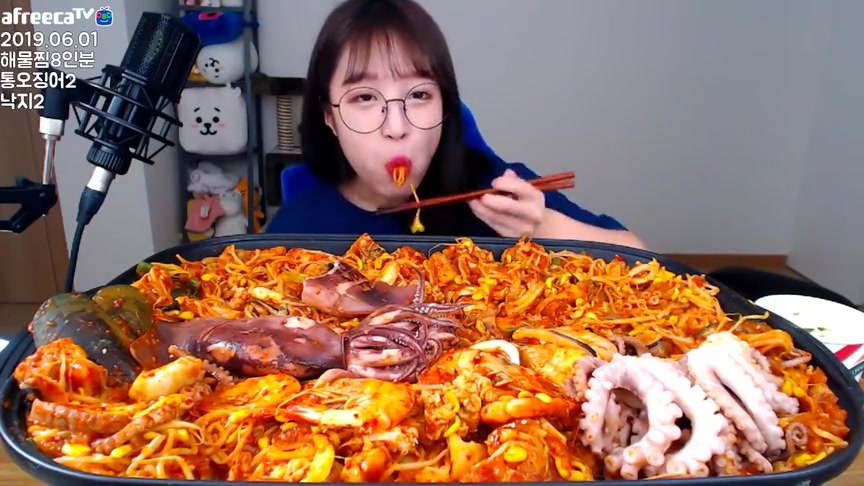 美食视频吃货主播,美食视频吃货主播动漫