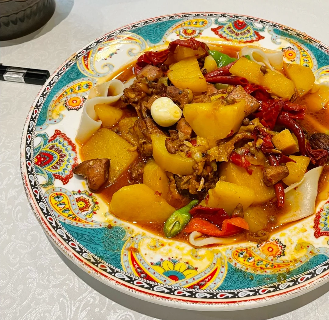 巴依老爷新疆美食加盟,巴依老爷新疆美食工体店怎么样