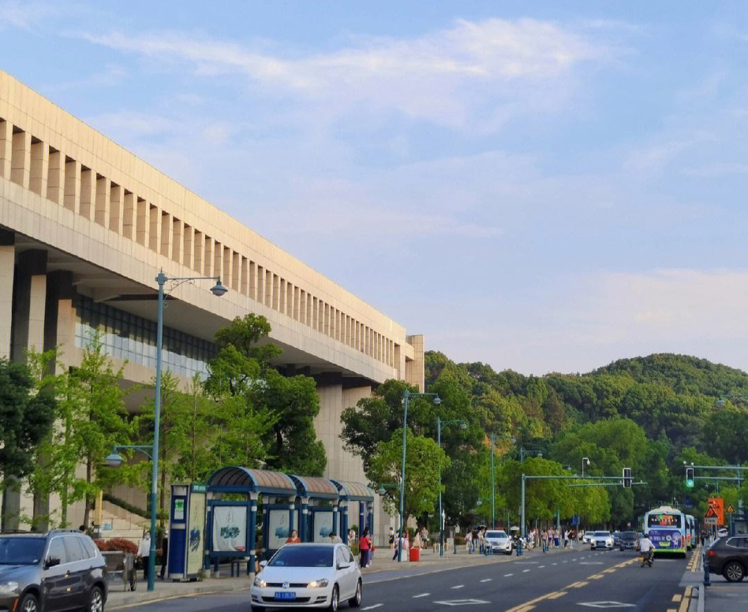 丝芙兰美丽学院,丝芙兰加盟条件及费用